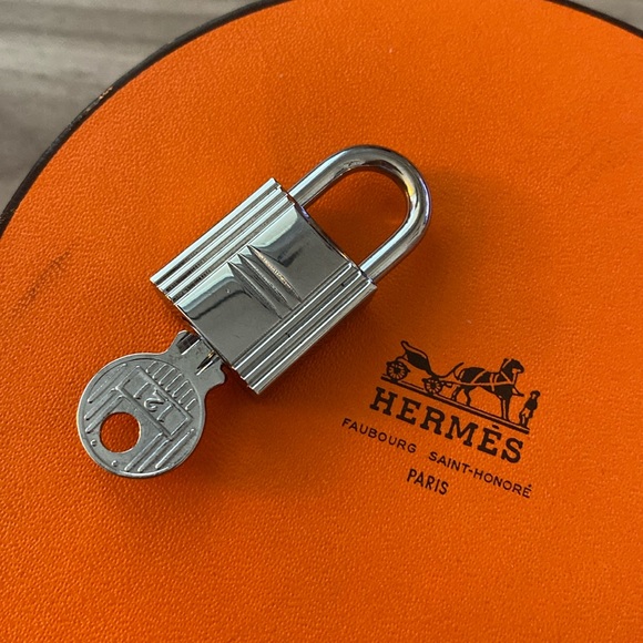 HERMES LOCK 121 AND ONE KEY 121 - Picture 1 of 3